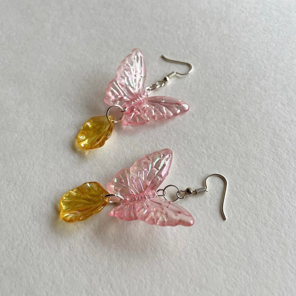 Butterfly + petal 02 earrings ✨
