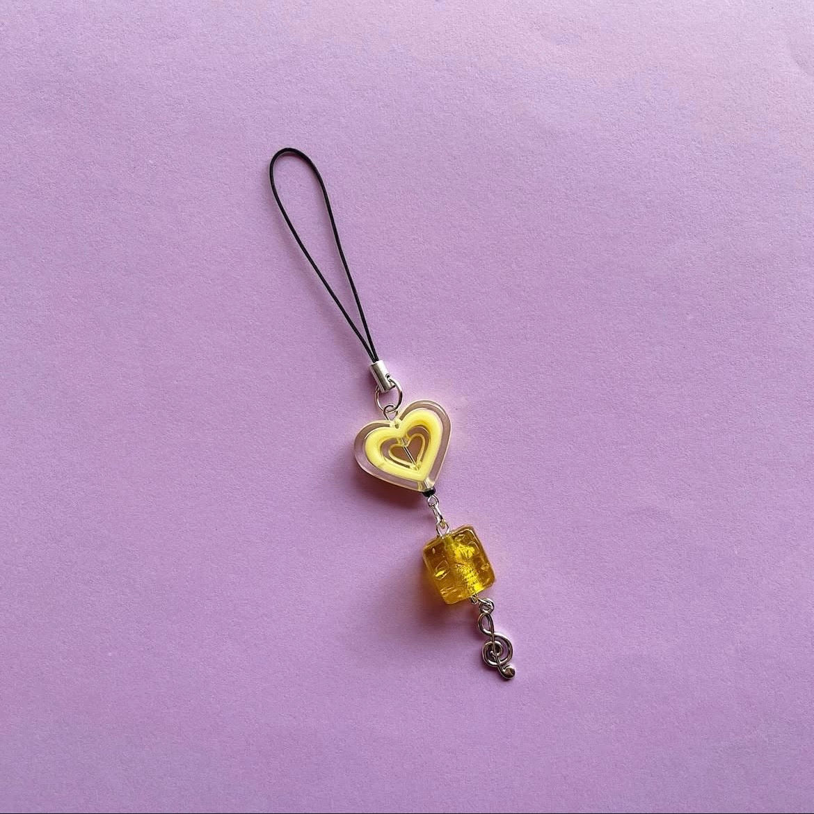 💛 phone/bag charm ✨✨