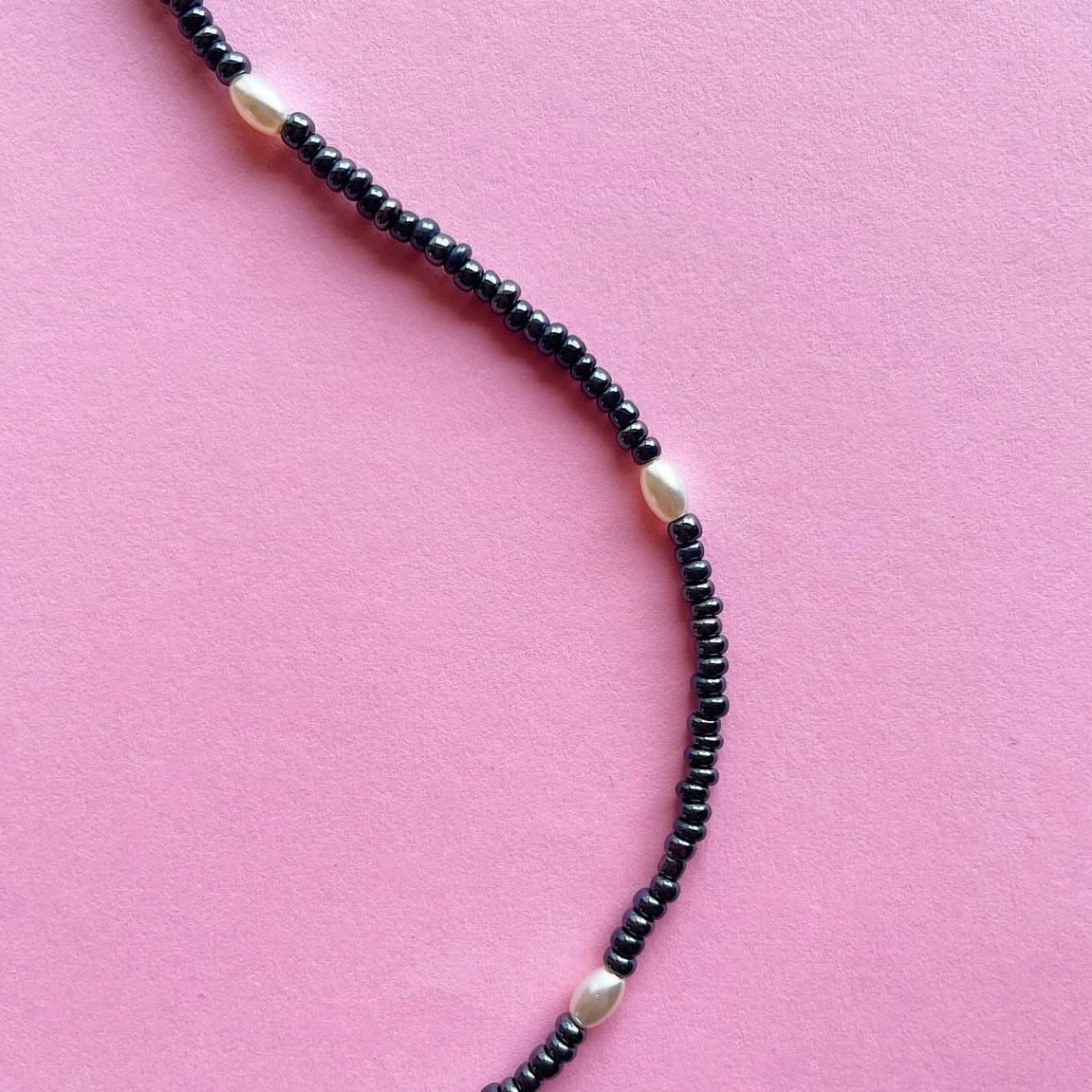 Basic 🖤🤍 necklace ✨