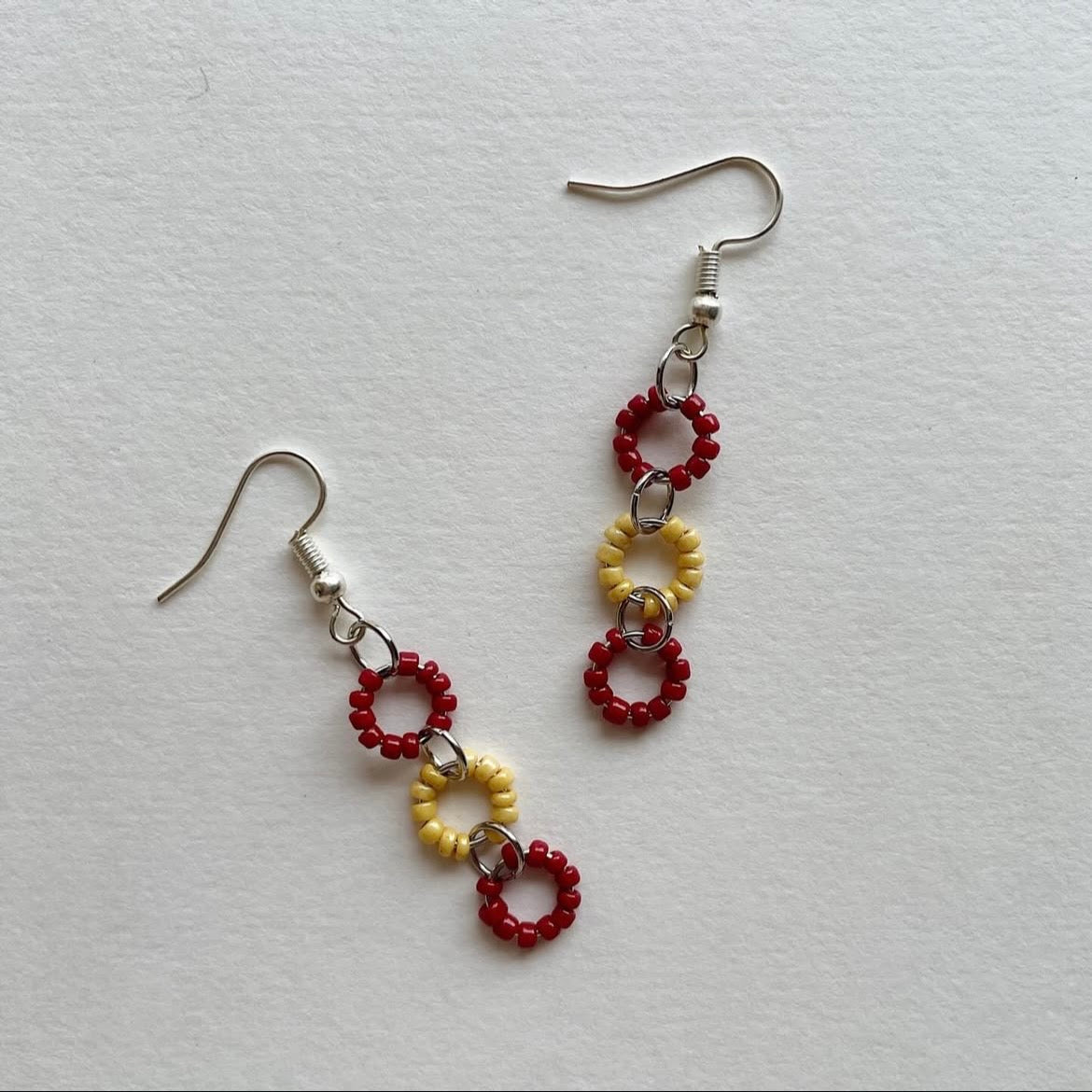Cherry & daisy earrings ✨
