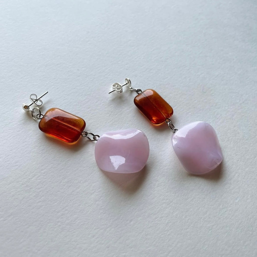 Caramel & rose beaded earrings ✨