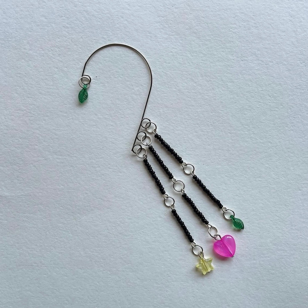 ⭐🩷🍃 beaded ear cuff ✨