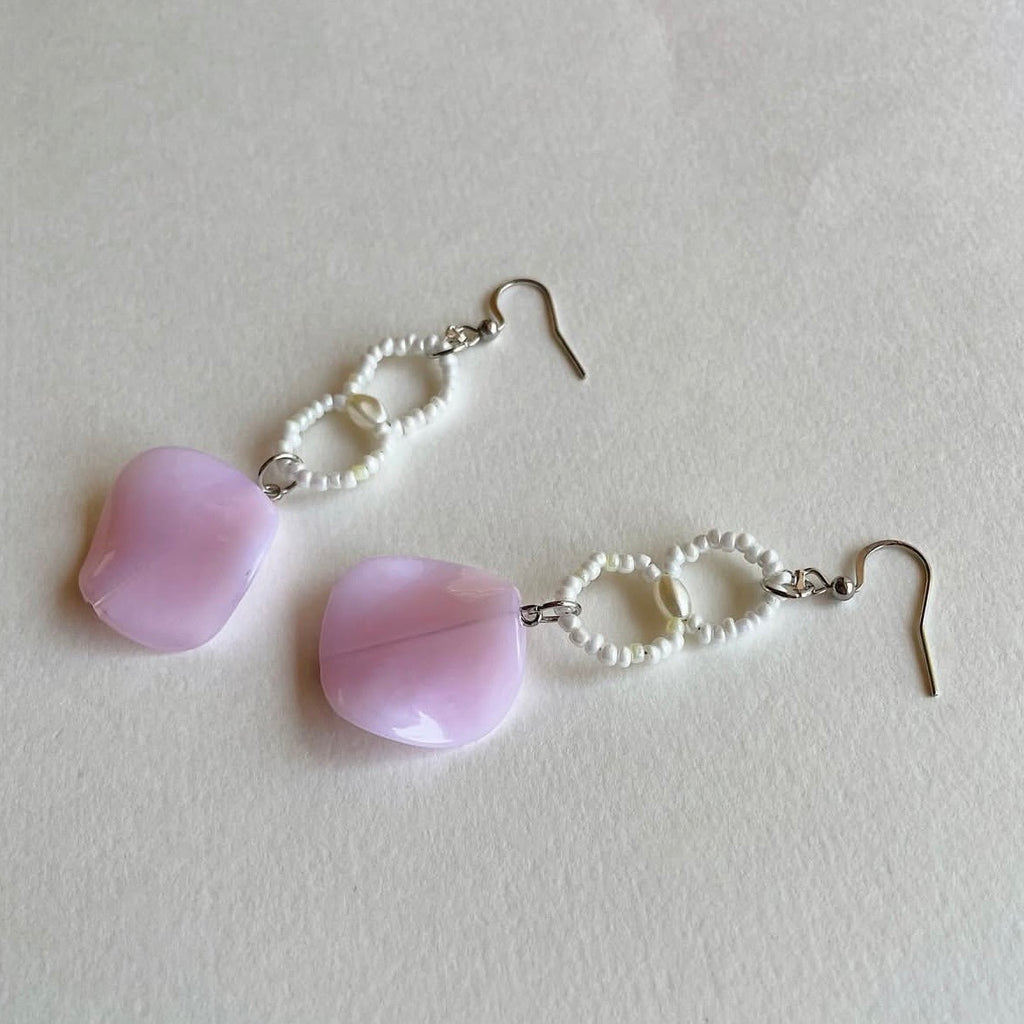 Rose petal beaded earrings ✨