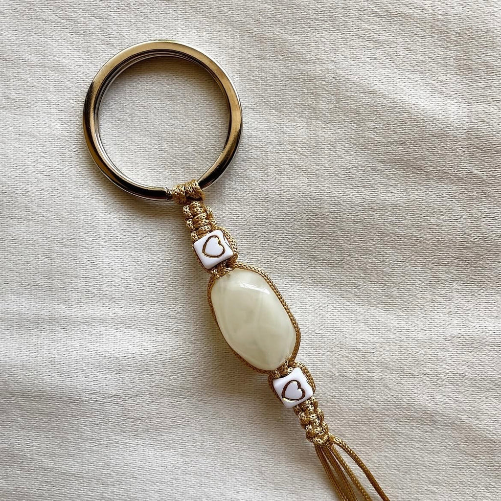 Little hearts beaded tassel keychain ✨