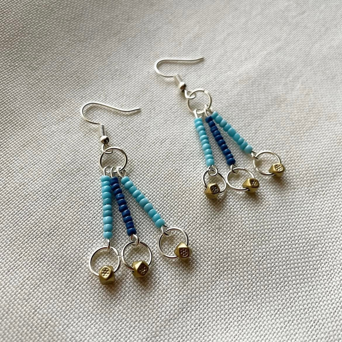 Ocean and gold beaded earrings ✨