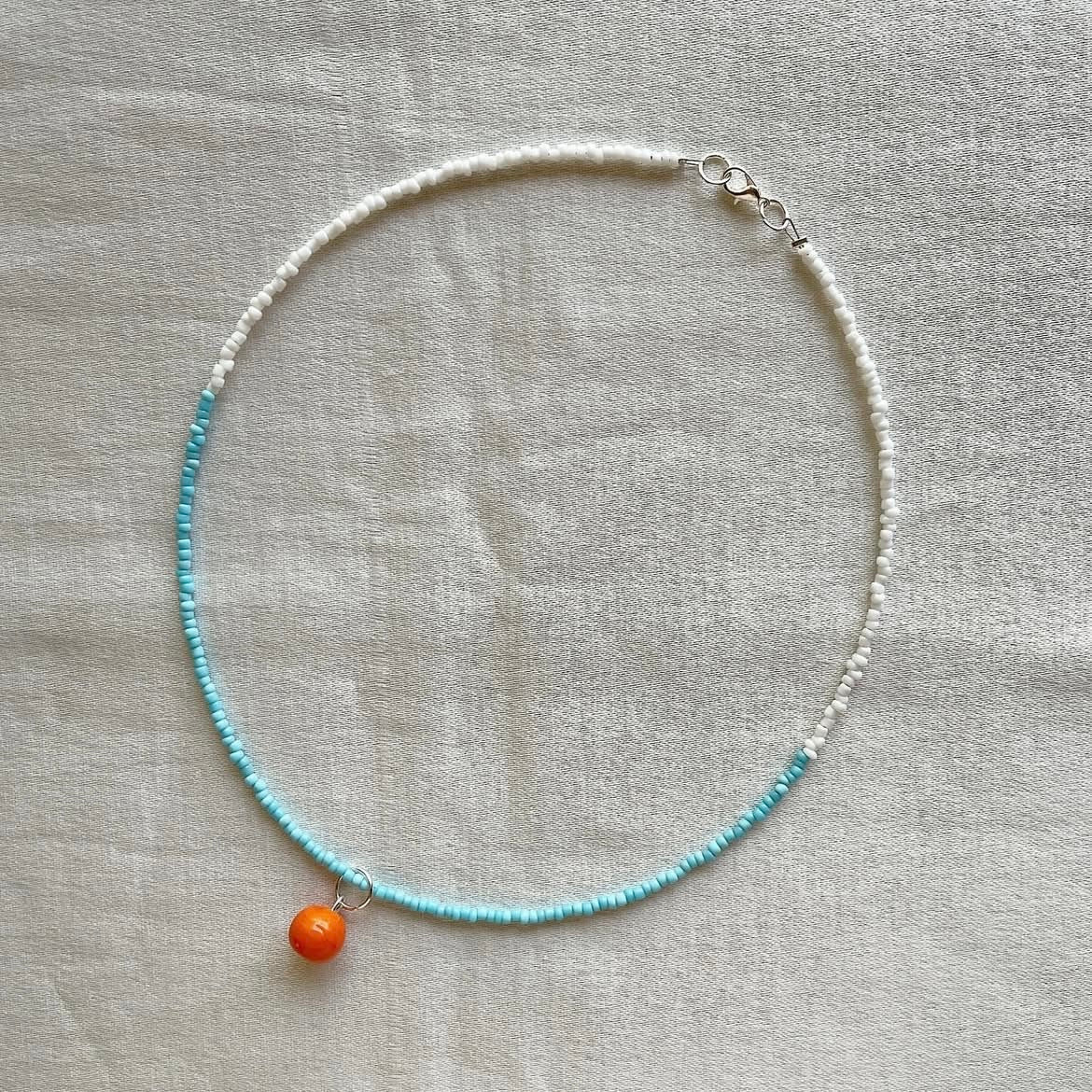 Half and half 🍊beaded necklace ✨