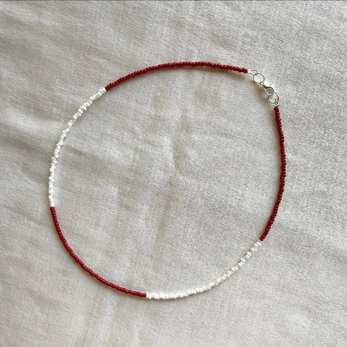"Christmas is nearing" beaded necklace ✨