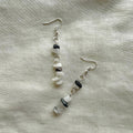 Monochrome stacked beaded earrings ✨