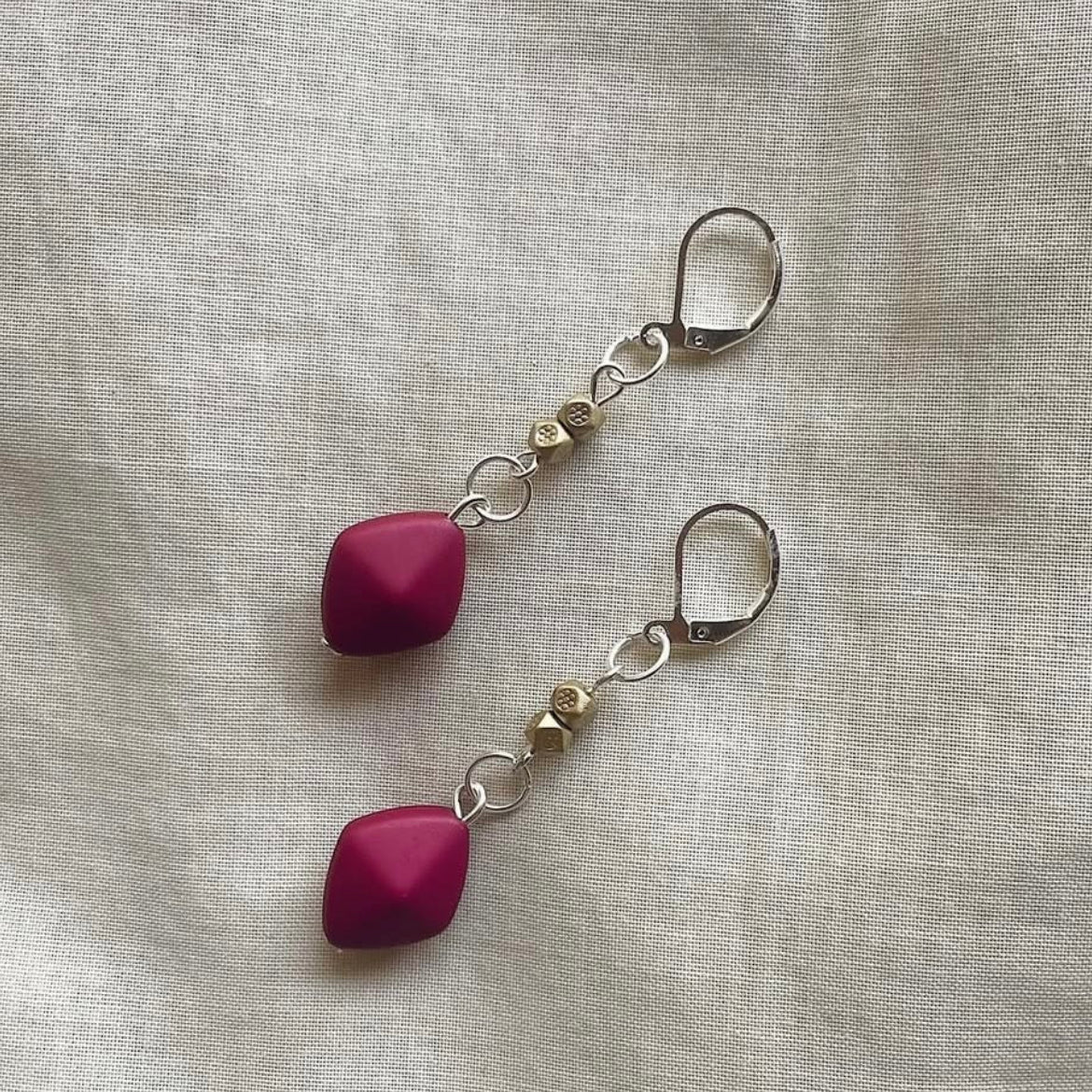 ♦️ beaded earrings ✨