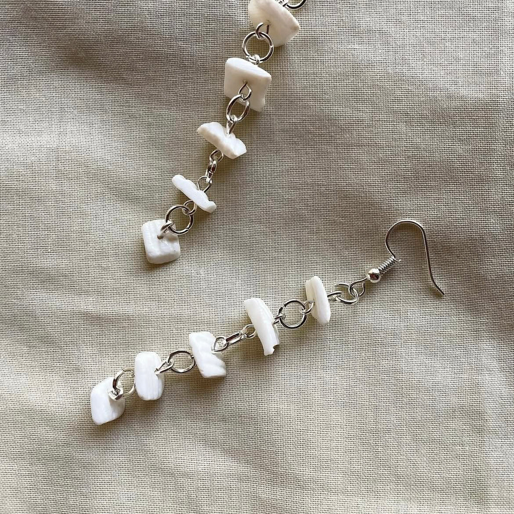 White layered beaded earrings ✨