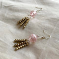 Pink scribble and muted gold beaded earrings ✨