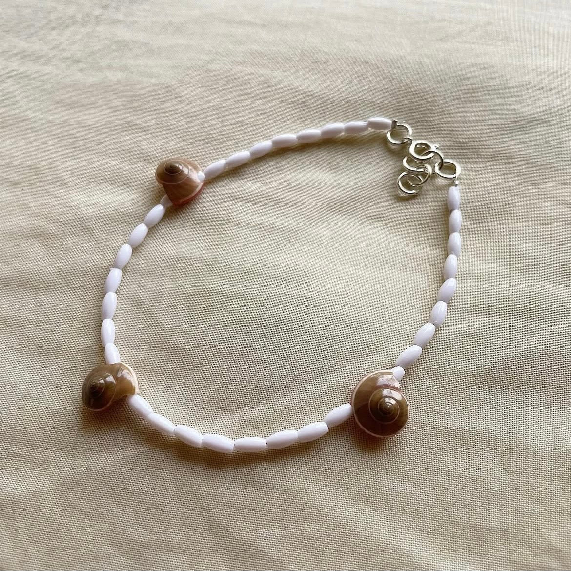Shelly rice beaded anklet ✨