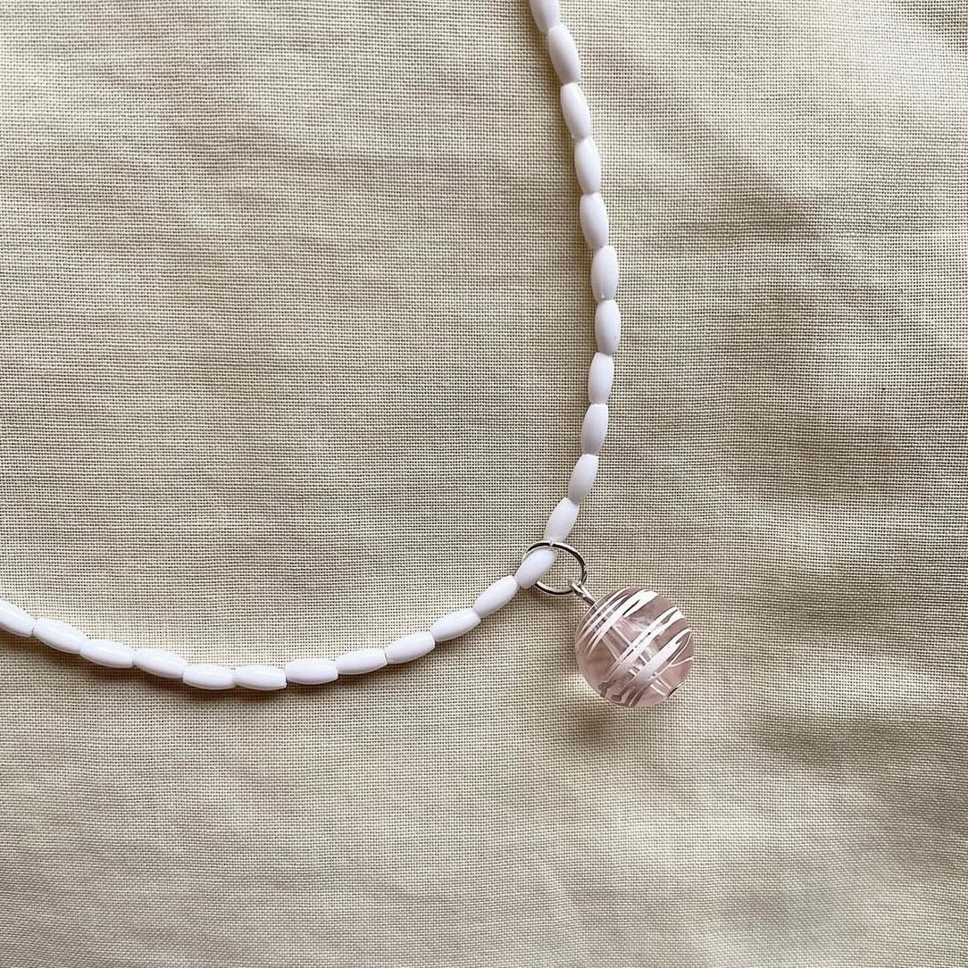Pink scribble and rice beaded necklace ✨