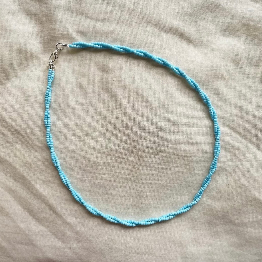 Twisted sky beaded necklace ✨