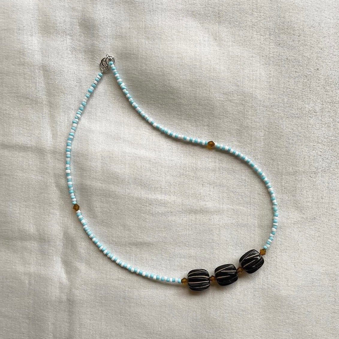 Mixed tones beaded necklace 02 ✨