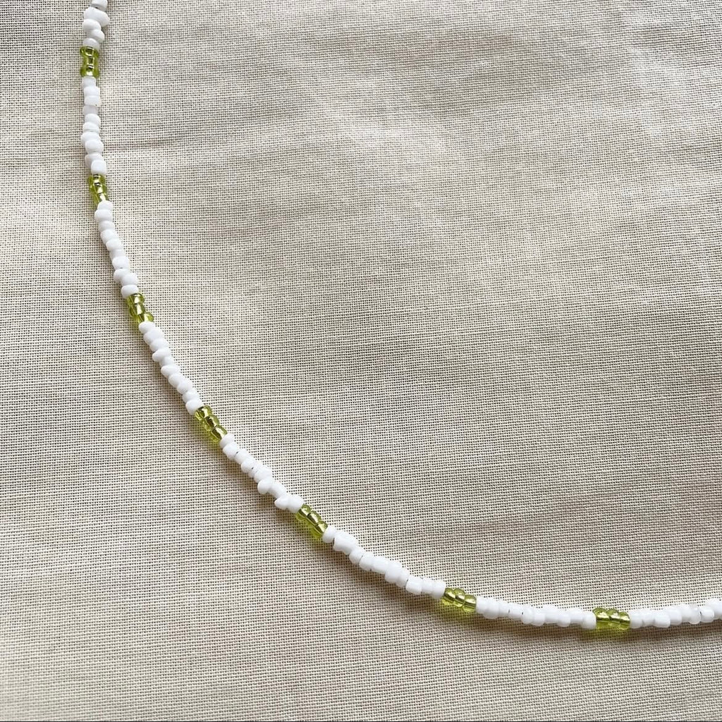 White & fern basic beaded necklace ✨