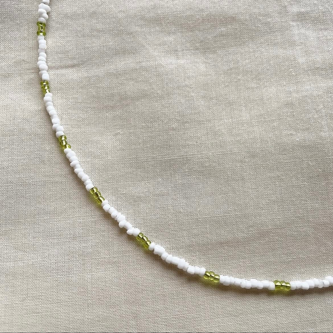 White & fern basic beaded necklace ✨