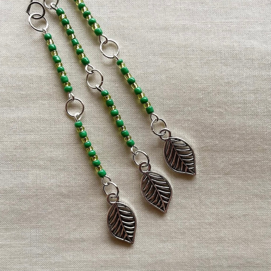 Green 🍃 beaded ear cuff ✨