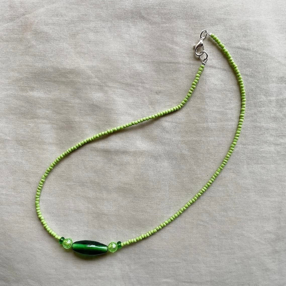 Big green bead necklace ✨