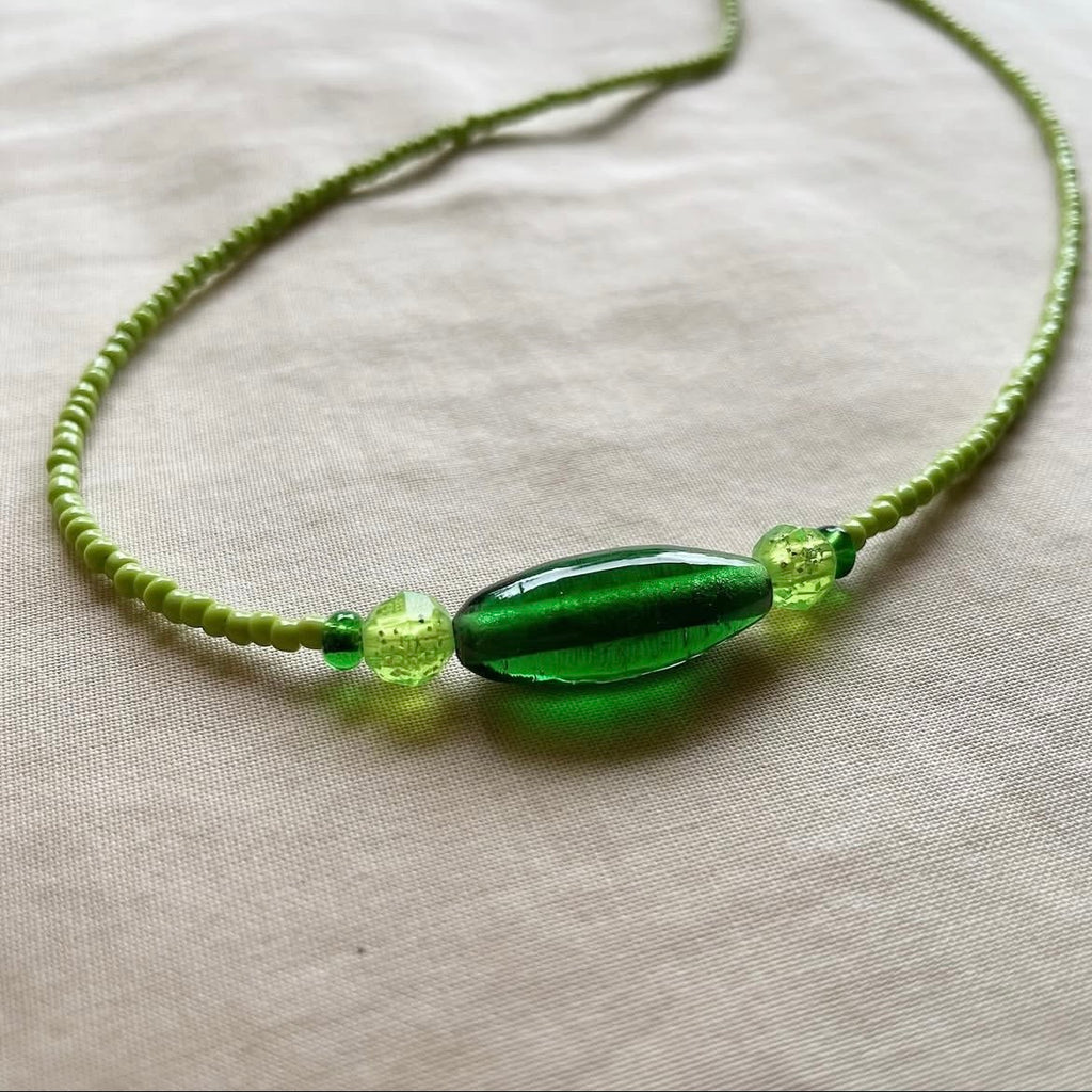Big green bead necklace ✨