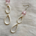 Pink scribble and pearl beaded earrings ✨