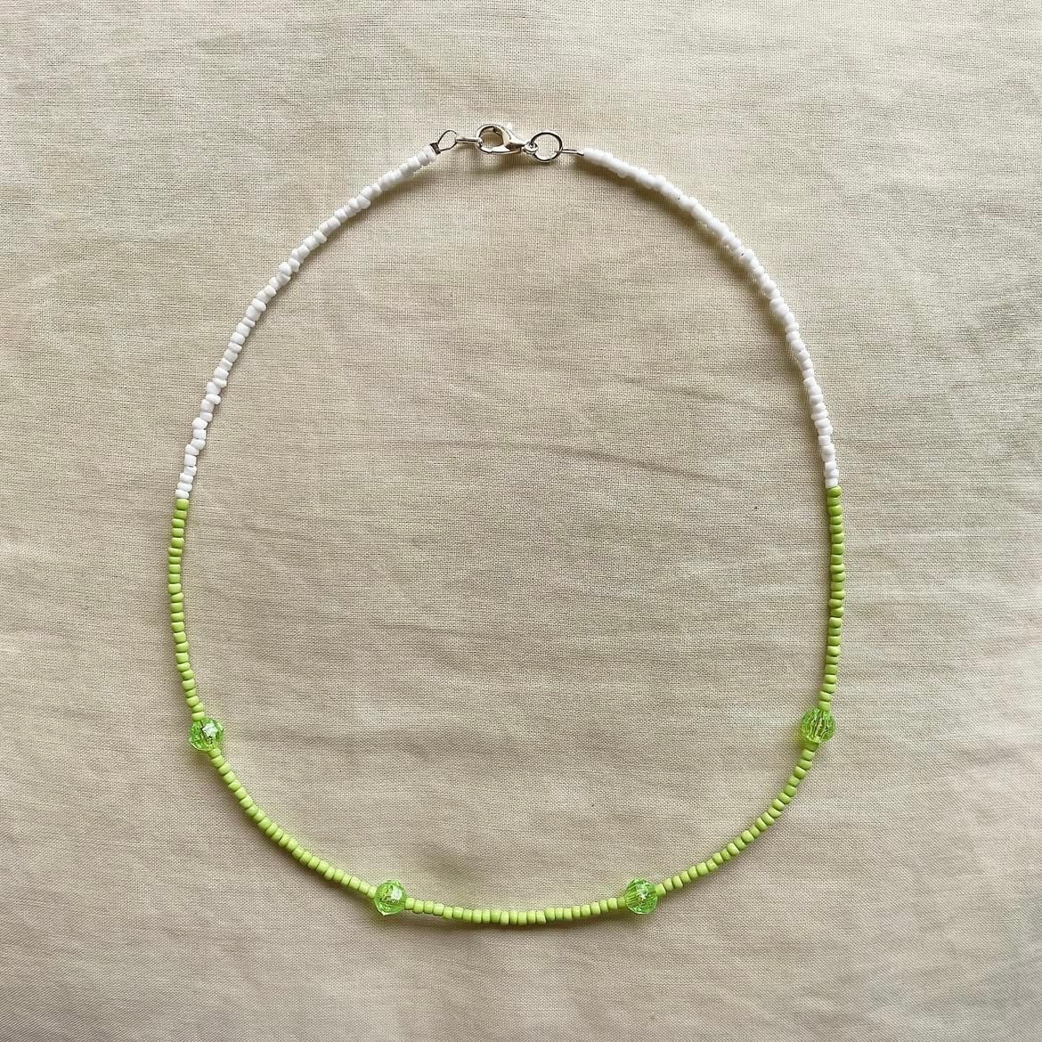 Half and half beaded necklace ✨