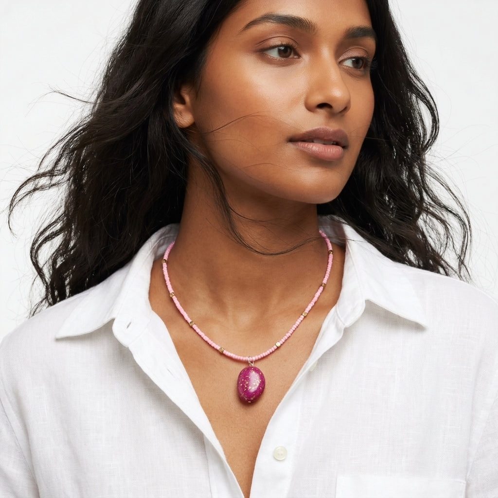 Big bean pink beaded necklace ✨
