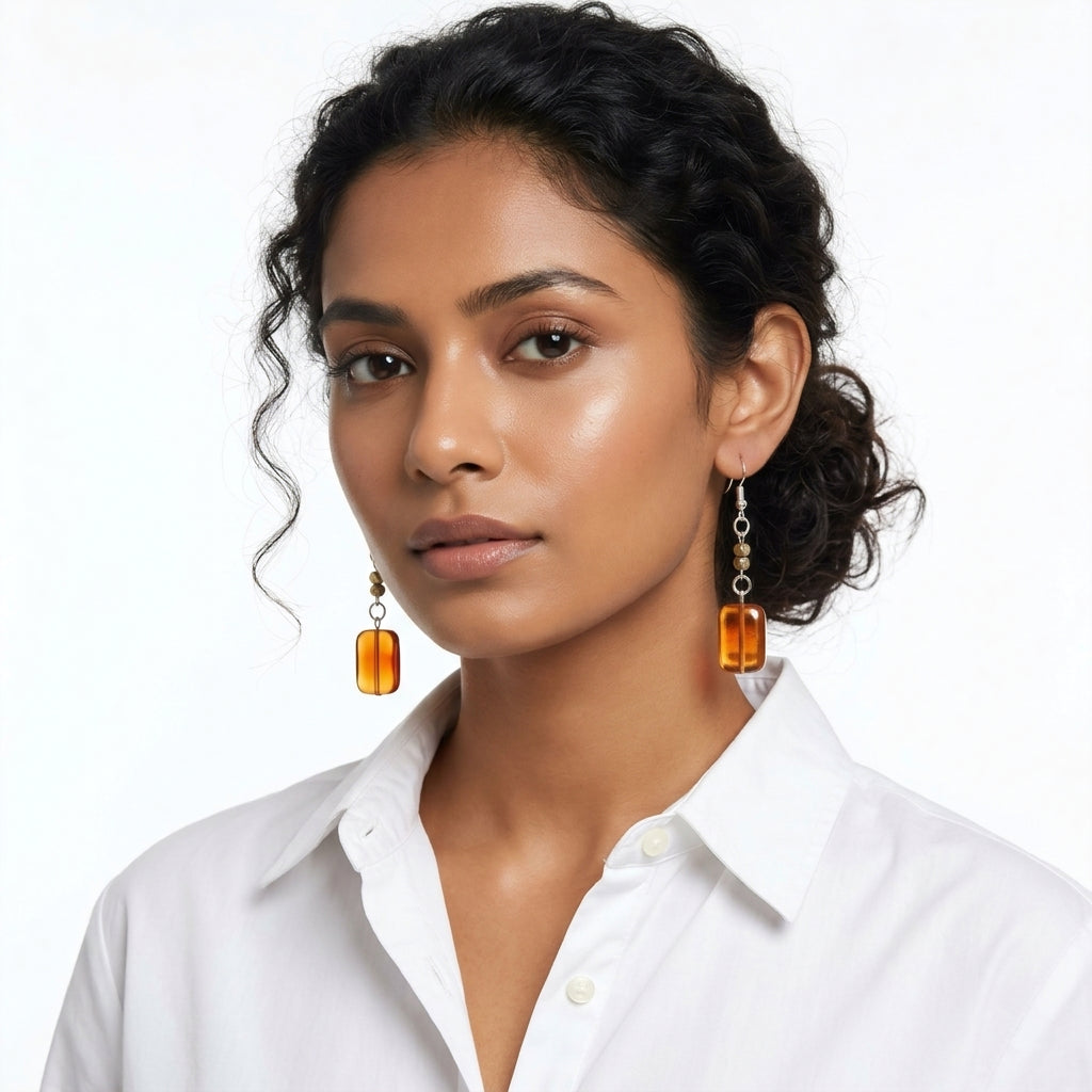 Caramel and muted gold beaded earrings ✨