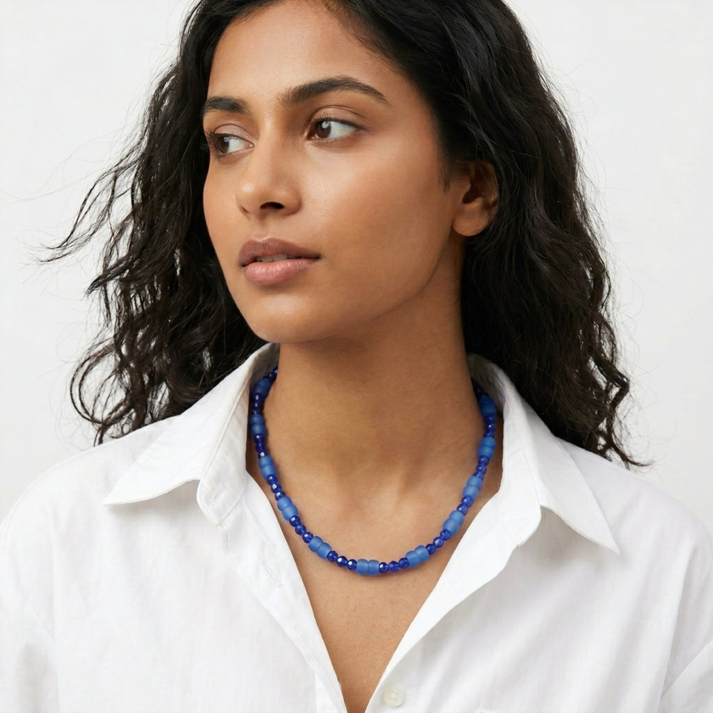 Chunky blue beaded necklace ✨