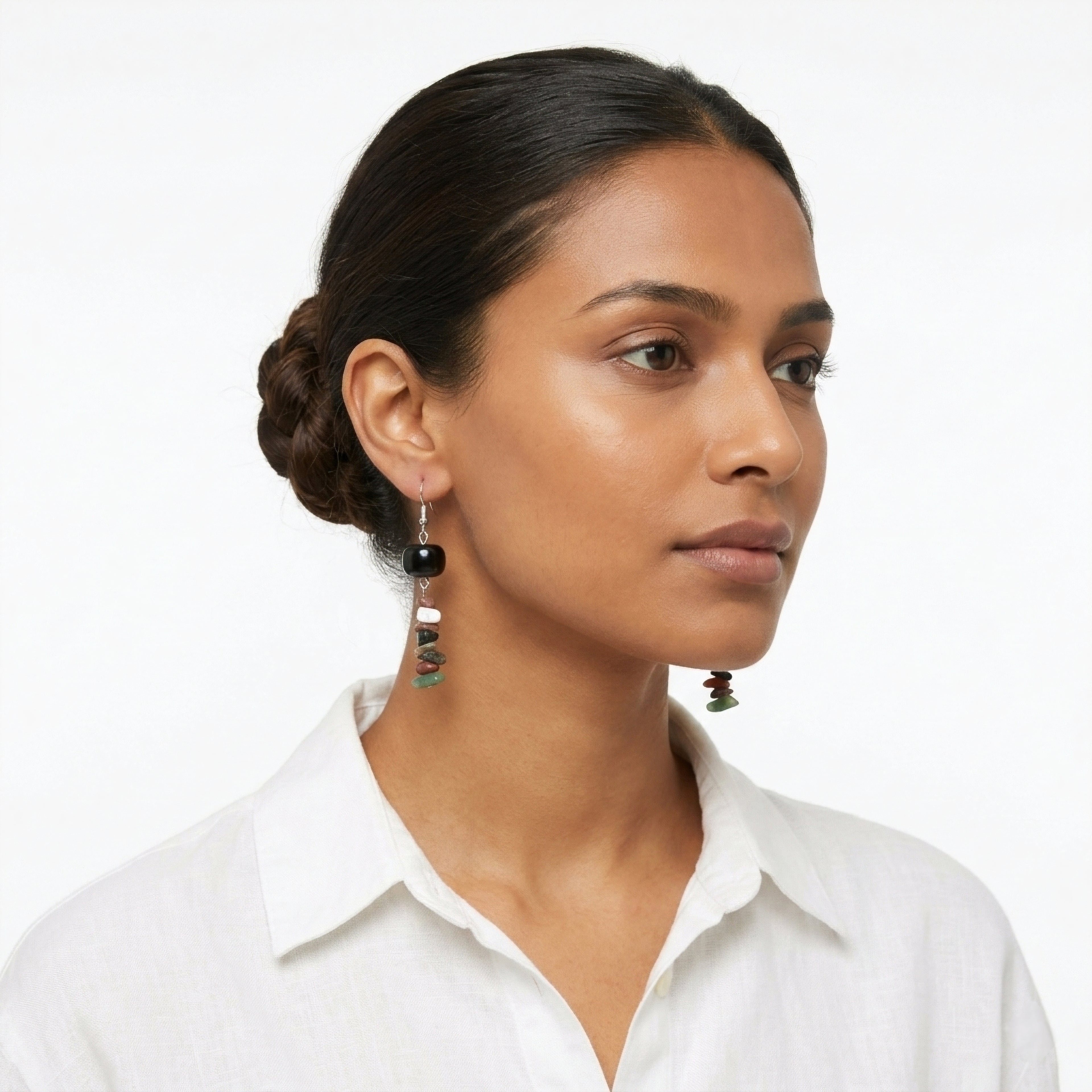 Black & earthy beaded earrings ✨