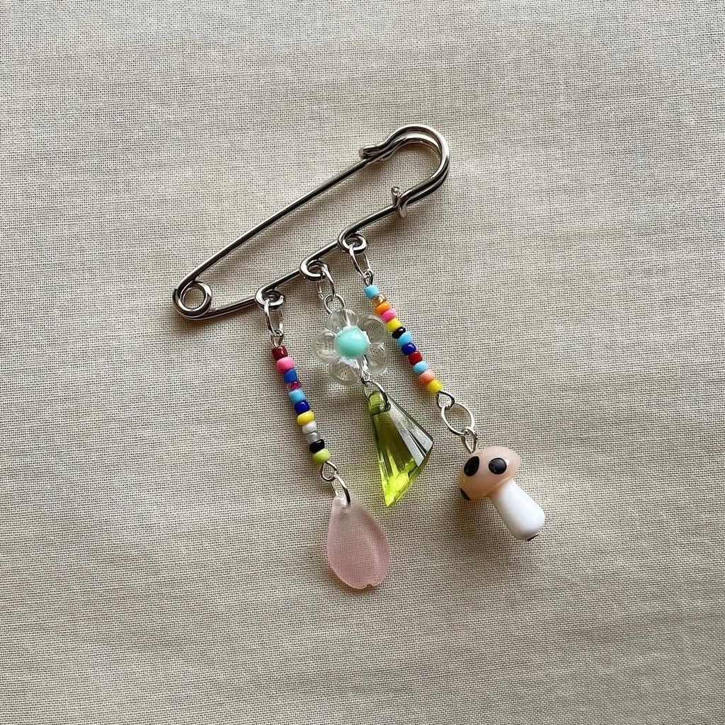 All mixed brooch ✨
